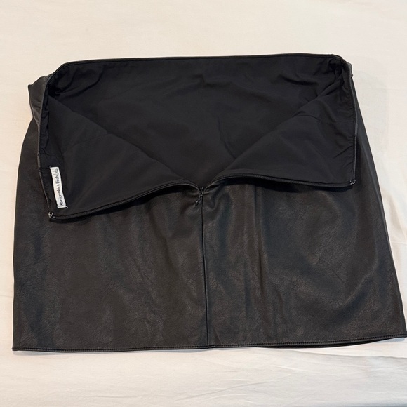 Abercrombie & Fitch Black Faux Leather Mini Skirt with Wrap Hem - Picture 4 of 7